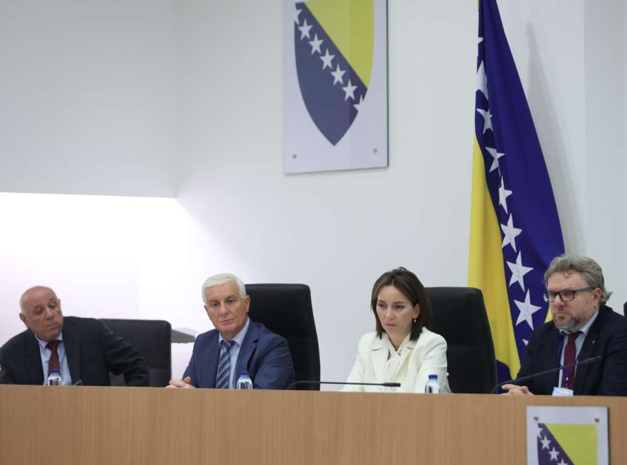 SDS i SNSD kažnjeni zbog kršenja izborne tišine