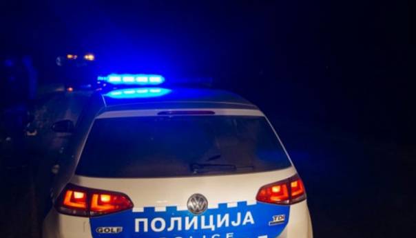 Sedam osoba napalo dvojicu policajca iz Ljubinja, jedan teže povrijeđen