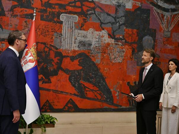 Šef delegacije EU poručio Srbiji: Nazadujete, bez reformi nema Evrope