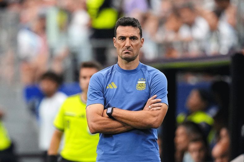 Selektor Argentine: Umara nas da pričamo o Messiju
