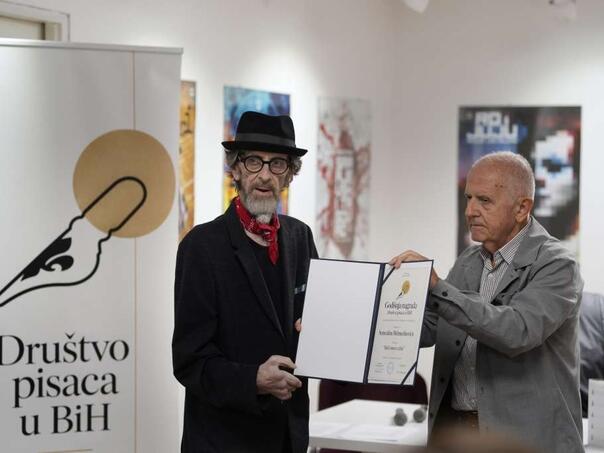 Semezdinu Mehmedinoviću dodijeljena Godišnja nagrada Društva pisaca