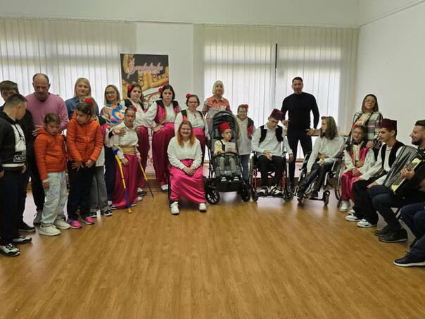 Sevdalinka kao most zajedništva: Radionica u Tuzli spojila muziku, inkluziju i emocije