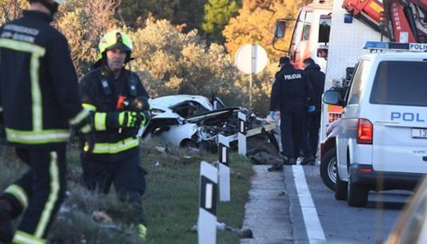 Šibenik: Јedno lice poginulo, dva povrijeđena, četvrta osoba iz auta nestala