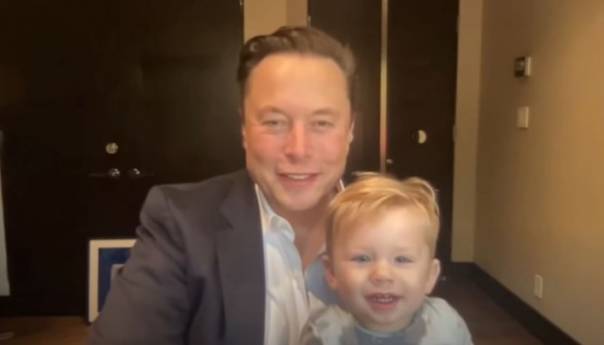 Sin Elona Muska zasjenio oca na Zoom sastanku