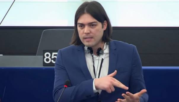 Sinčić verbalno napao Plenkovića u Evropskom parlamentu