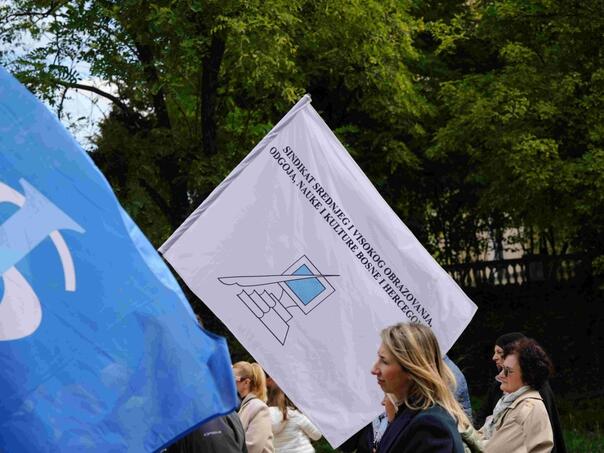 Sindikat obrazovanja KS: Vlada prekršila kolektivne ugovore