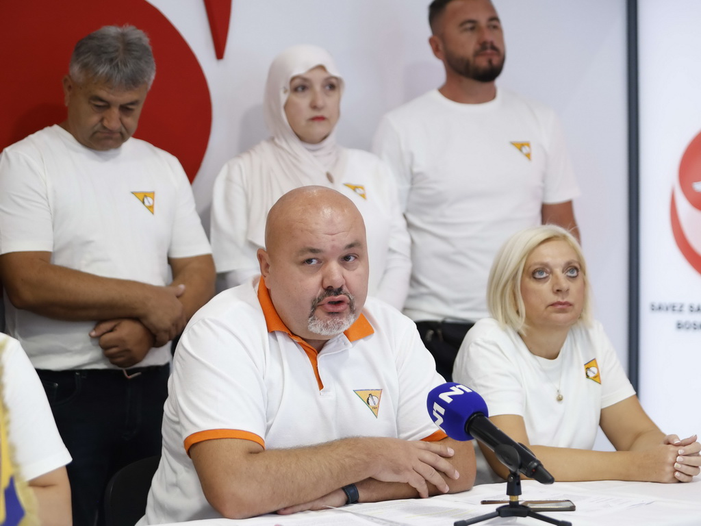 Sindikat osnovnog obrazovanja KS: Otkazuje se štrajk upozorenja, protesti i generalni štrajk