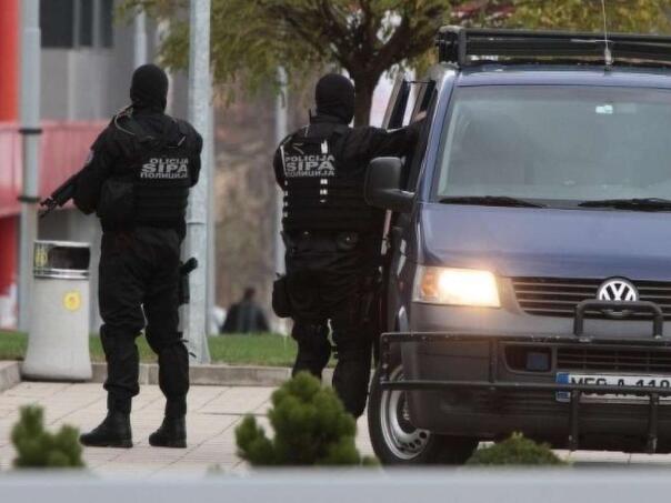 SIPA razbila kriminalnu mrežu: Deset osoba uhapšeno, zaplijenjena droga i novac