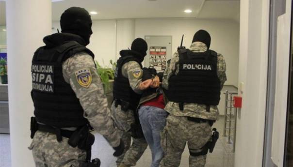 SIPA u Mostaru uhapsila dvije osobe i zaplijenila "vrhunski" kokain