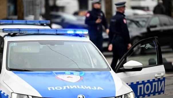 Šipovljanin vozilom krenuo na policajca