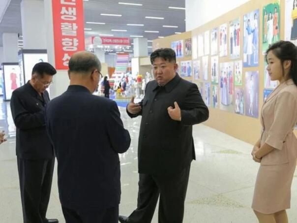 Šire se glasine da je Kim mrtav: Pojavile se nove fotografije