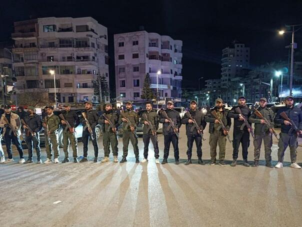 Sirija uvodi noćni policijski sat u lučkom gradu nakon sektaškog nasilja