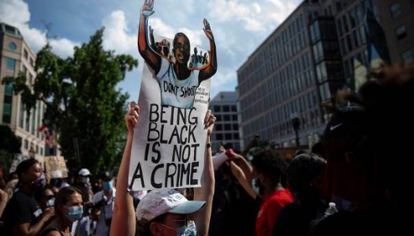 Širom SAD-a održani protesti  protiv rasizma i policijske brutalnosti