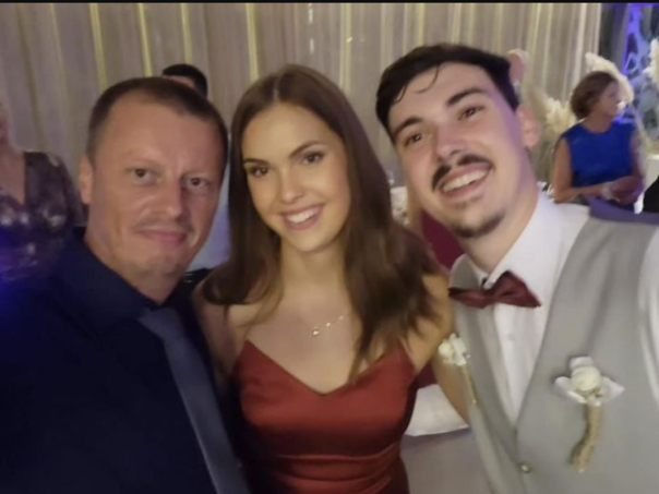 Lana Pudar u drugačijem izdanju, blista od sreće