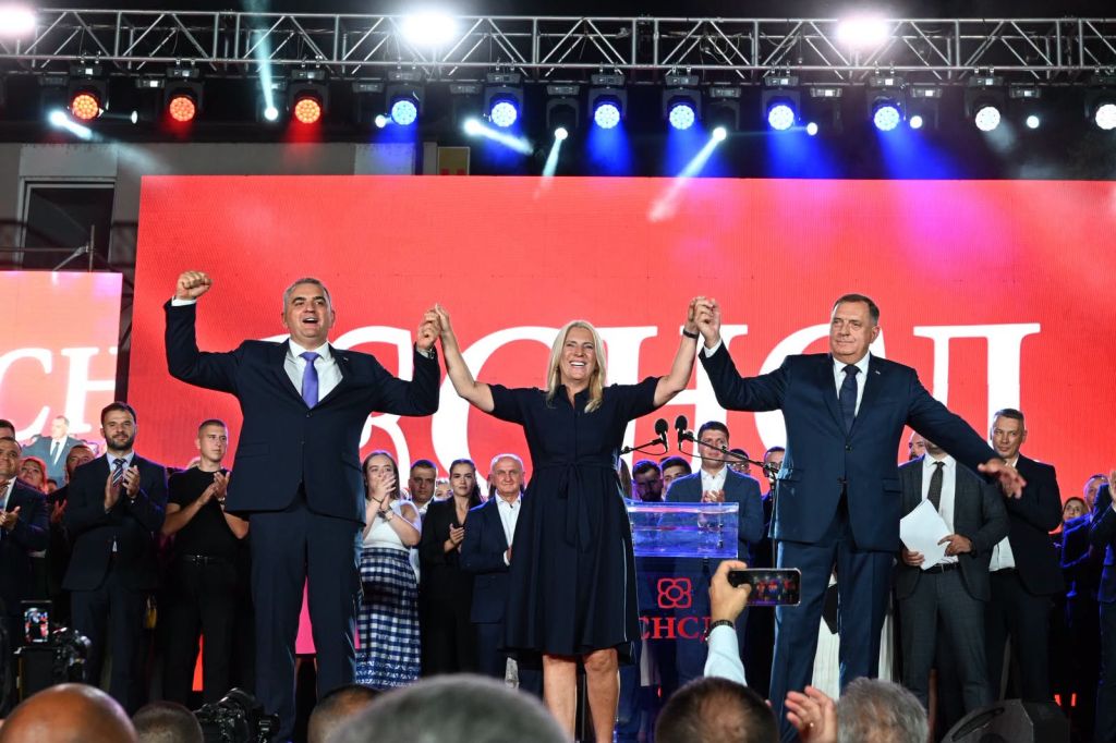 Skandalozni Dodik počeo kampanju: "Smeta nam granica na Drini"