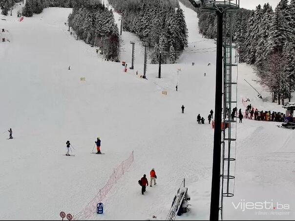 Skijaška sezona na vrhuncu, ali šestosjed na Bjelašnici i dalje ne radi