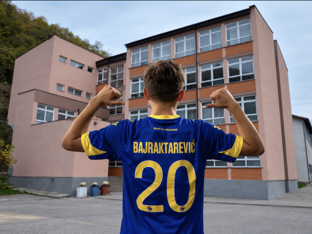 Škola u Srebrenici dres reprezentacije BiH proglasila “uvredljivim”