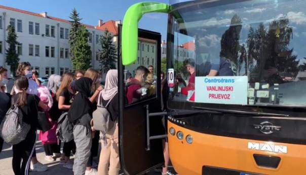 Skoro 600 mladih autobusima otputovalo na Studentski pohod u Istanbul