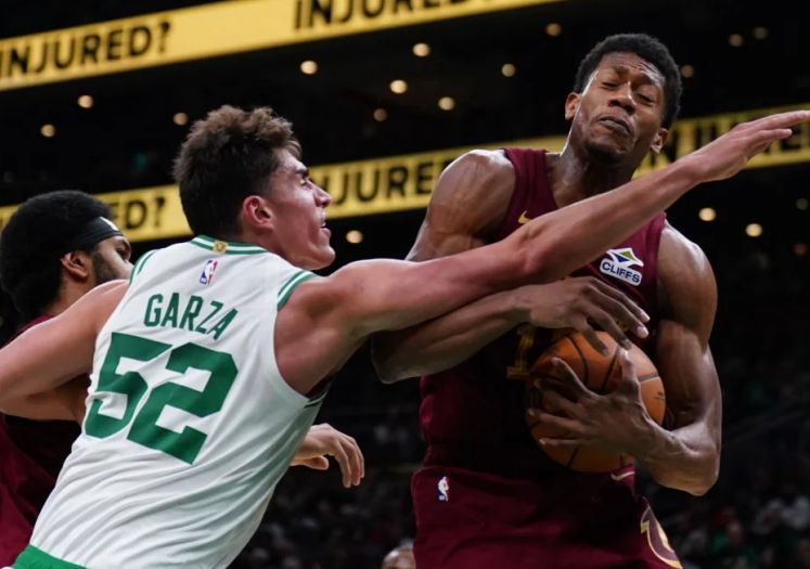 Skromne partije Nurkića i Garze u porazima Utaha i Bostona