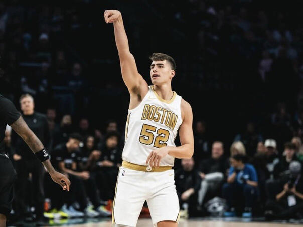 Skromno izdanje Garze u porazu Bostona od Chicaga