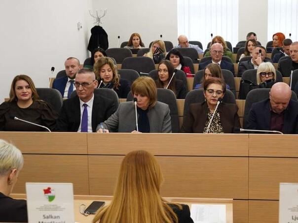 Skupština SBK izjednačila naknade zaposlenih i nezaposlenih porodilja