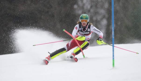Slalom u Leviju: Vlhova slavila ispred Shiffrin