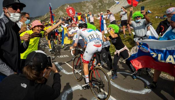 Slovenija slavi: Pogačar osvaja Tour de France
