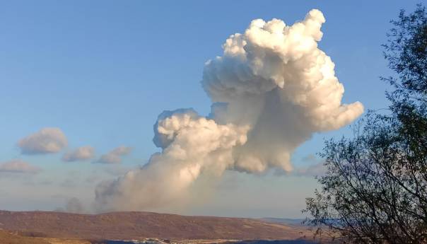 Snažna eksplozija u fabrici za raketno gorivo kod Beograda