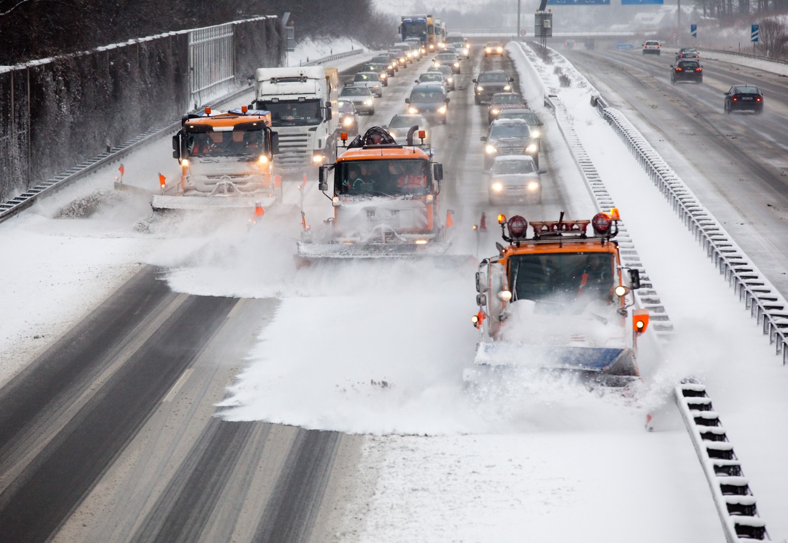 Snijeg uzrokovao probleme u saobraćaju u Njemačkoj