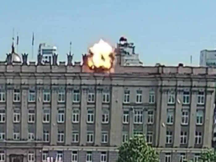 Snimljen trenutak kad se dron zabio u vladinu zgradu u ruskom Belgorodu