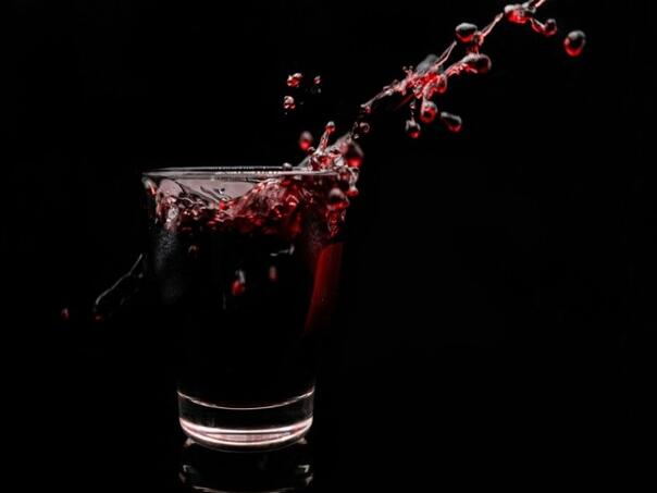 Sok koji vraća snagu: Crno grožđe i peršun hrane krv