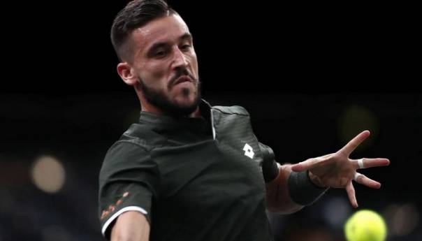 Šokantan poraz Džumhura: Izgubio od 541. tenisera svijeta