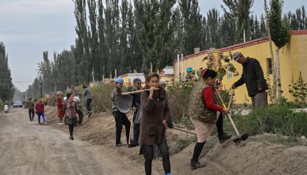 Šokantno: Na zapadu Kine niču logori za milion muslimana