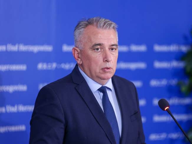 Špago: Vlast bez saglasnosti blokira budžet
