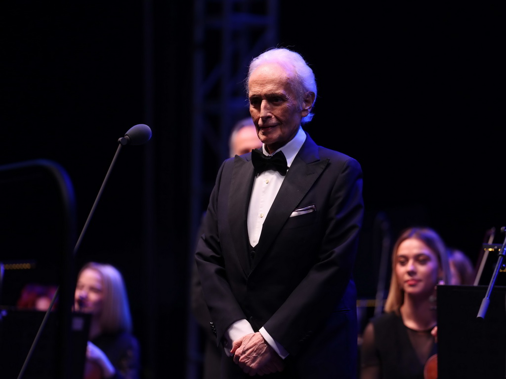 Španski tenor Jose Carreras nastupio pred sarajevskom publikom u okviru oproštajne turneje