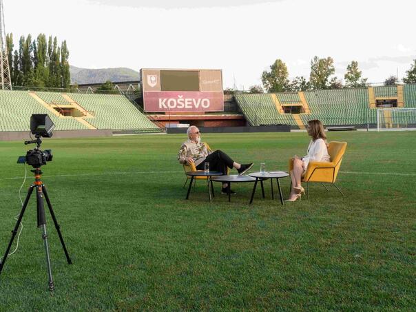 Specijalni "Konačno petak": Posebna ispovijest Dine Merlina uoči koncerata na Koševu