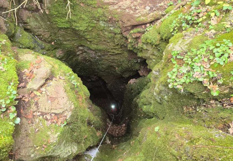 Speleolog u Italiji spašen iz dubine od 120 metara