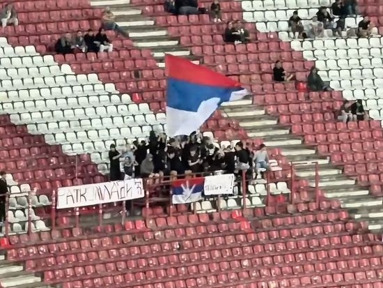 Sramotno: Djeca na utakmici Srbije skandirala Mladiću
