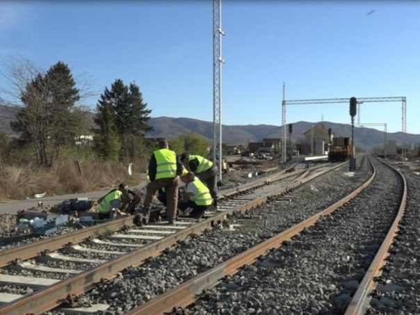 Srbija: Cisterne s fosfornom kiselinom iskliznule s pruge