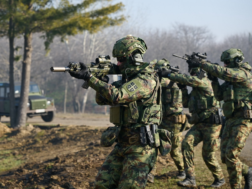 Srbija izdvaja 90 miliona eura za obnovu obaveze služenja vojnog roka