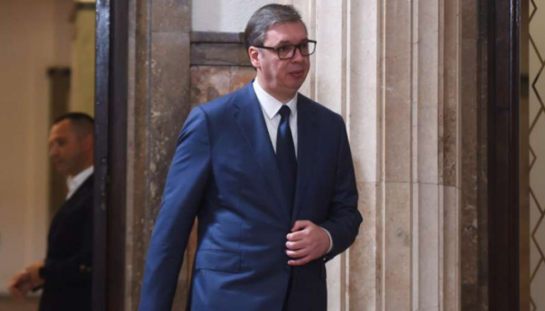 Srbija: Vučić spreman podnijeti ostavku