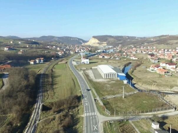 Srebrenik: Udario ženu Mercedesom pa pobjegao s mjesta nesreće