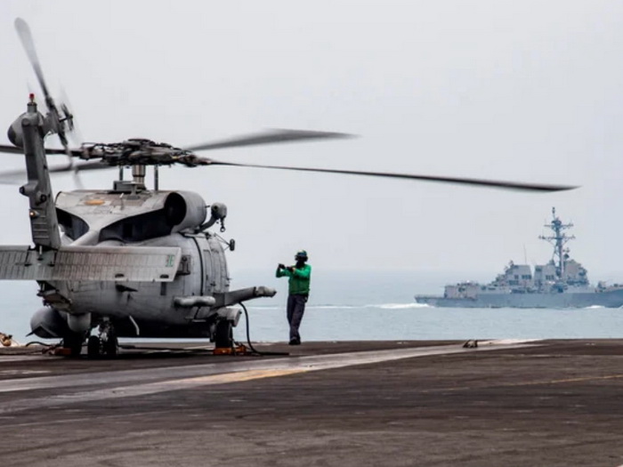 Srušili se helikopter i borbeni avion američke mornarice