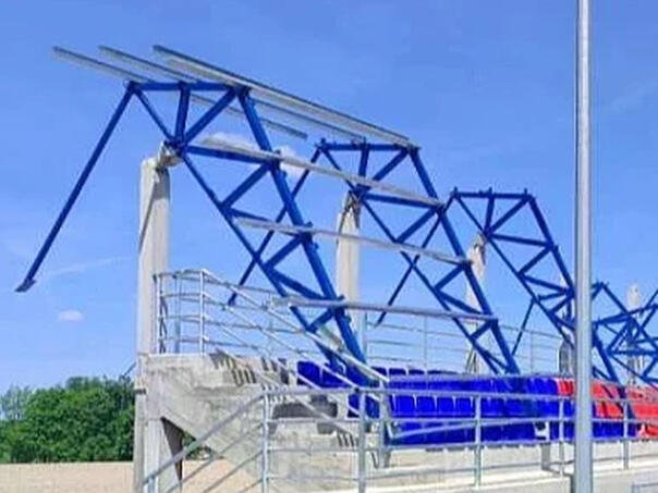 Srušio se krov fudbalskog stadiona u BiH