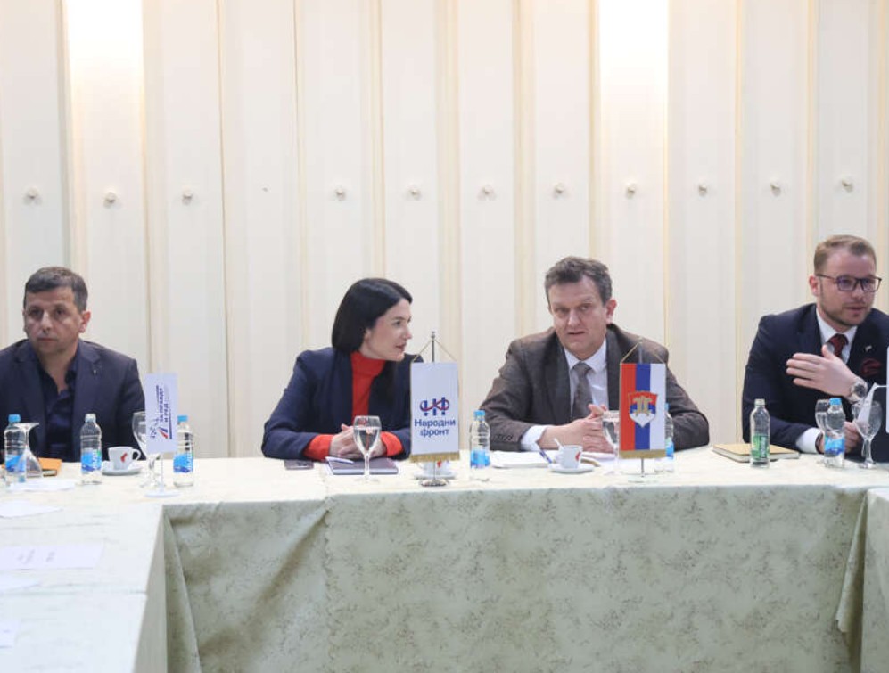 Šta se dešavalo na sastanku: Opozicija RS se lomi oko kandidata