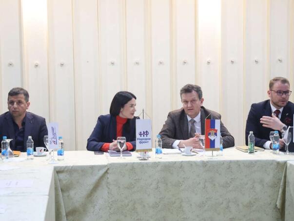 Šta se dešavalo na sastanku: Opozicija RS se lomi oko kandidata