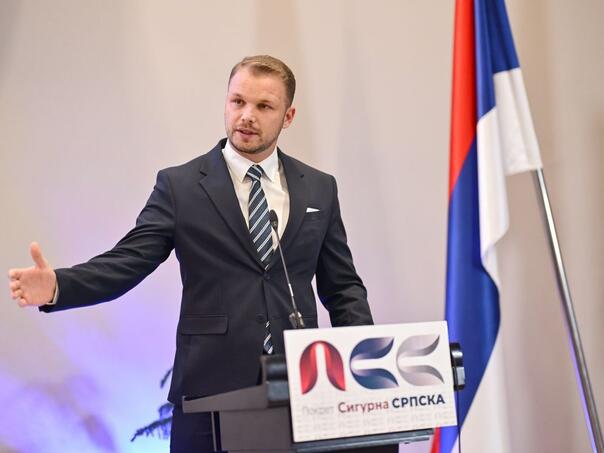 Stanivuković: Ako je ovo, kako Dodik kaže, "druga Amerika", da li je NATO ostao isti?