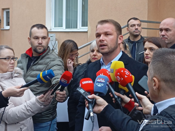 Stanivuković: Dodik je izdao Srbiju, Vučić nije znao za dogovor s Amerikom