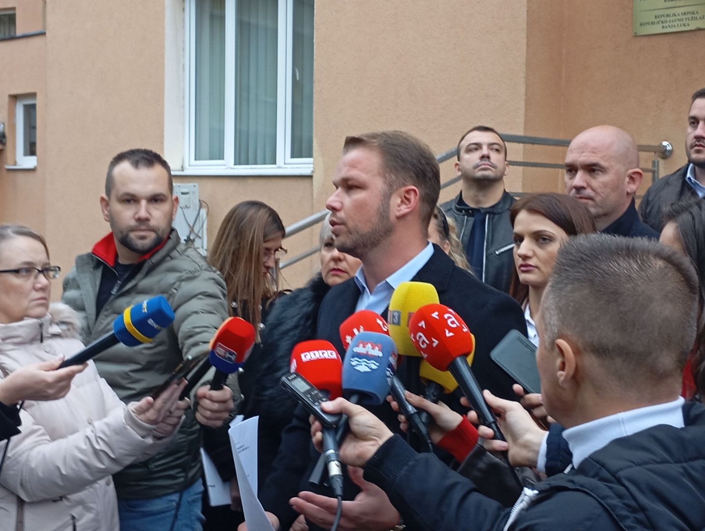 Stanivuković podnio prijave zbog kriminala u RiTE Ugljevik: “Bar postavite šator”