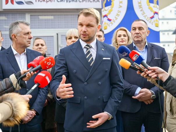 Stanivuković: SNSD tolerantan na širenje ustaške ideologije